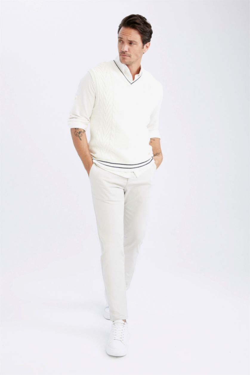 رجالي اوف وايت بلوفر كت تريكو بقصة عادية بياقة V