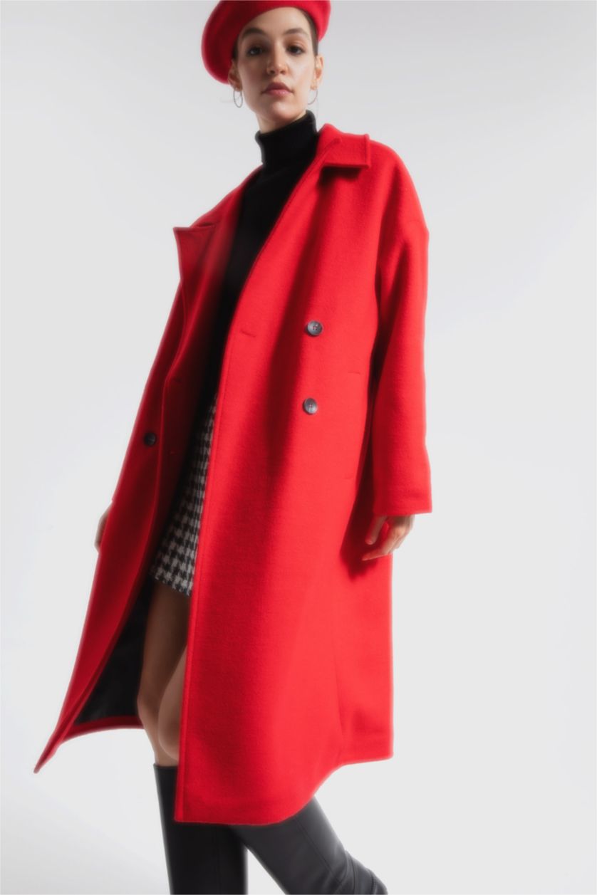 WOMAN Red Cachet