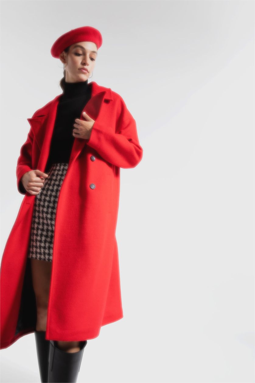 WOMAN Red Cachet