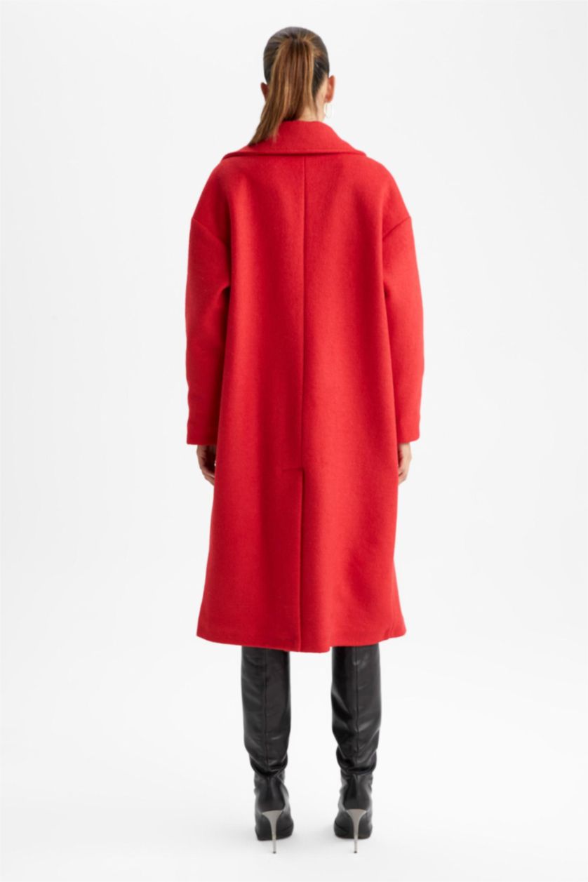 WOMAN Red Cachet