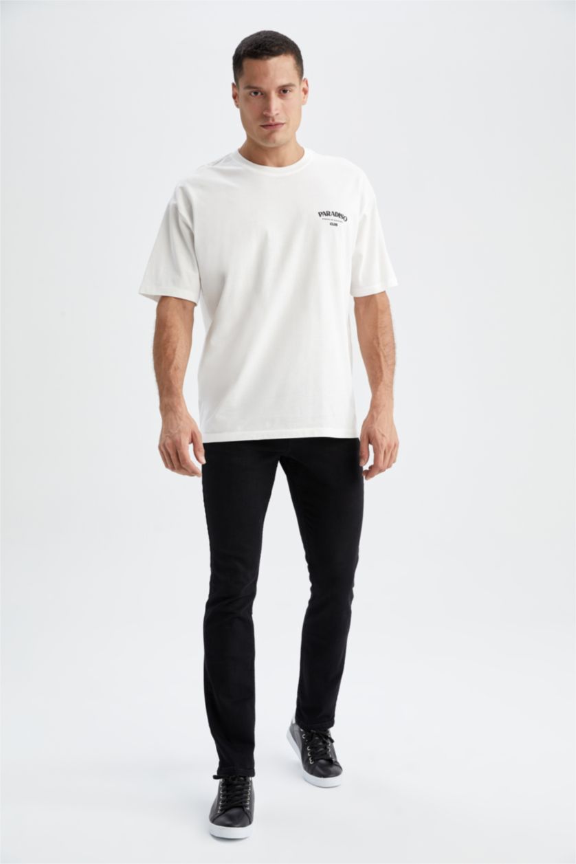Man White Oversize Fit Crew Neck Short Sleeve T-Shirt