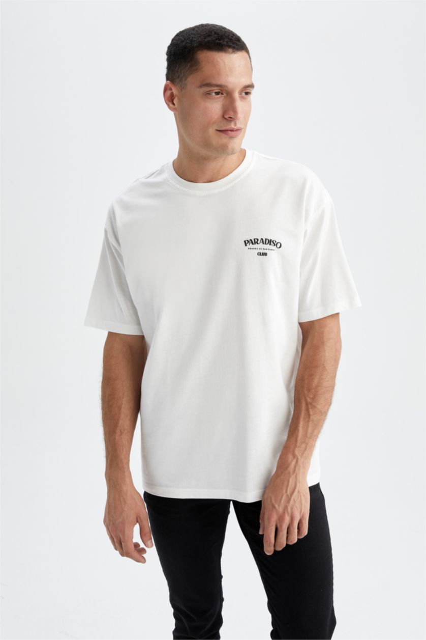 Man White Oversize Fit Crew Neck Short Sleeve T-Shirt