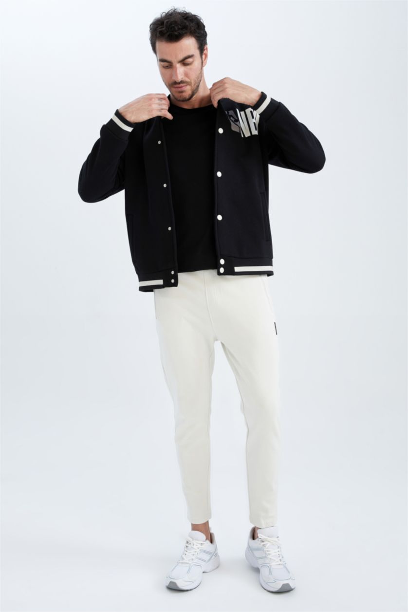 MAN Black College Collar Thick Sweatshirt Fabric Soft Hairy Inside NBA Licensed Cardigan