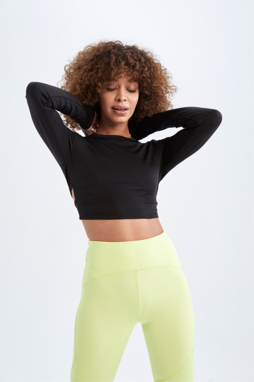 WOMAN Black Defacto Fit Slim Fit Crew Neck Low Cut Back Soft Feather Long Sleeve Crop Top T-Shirt