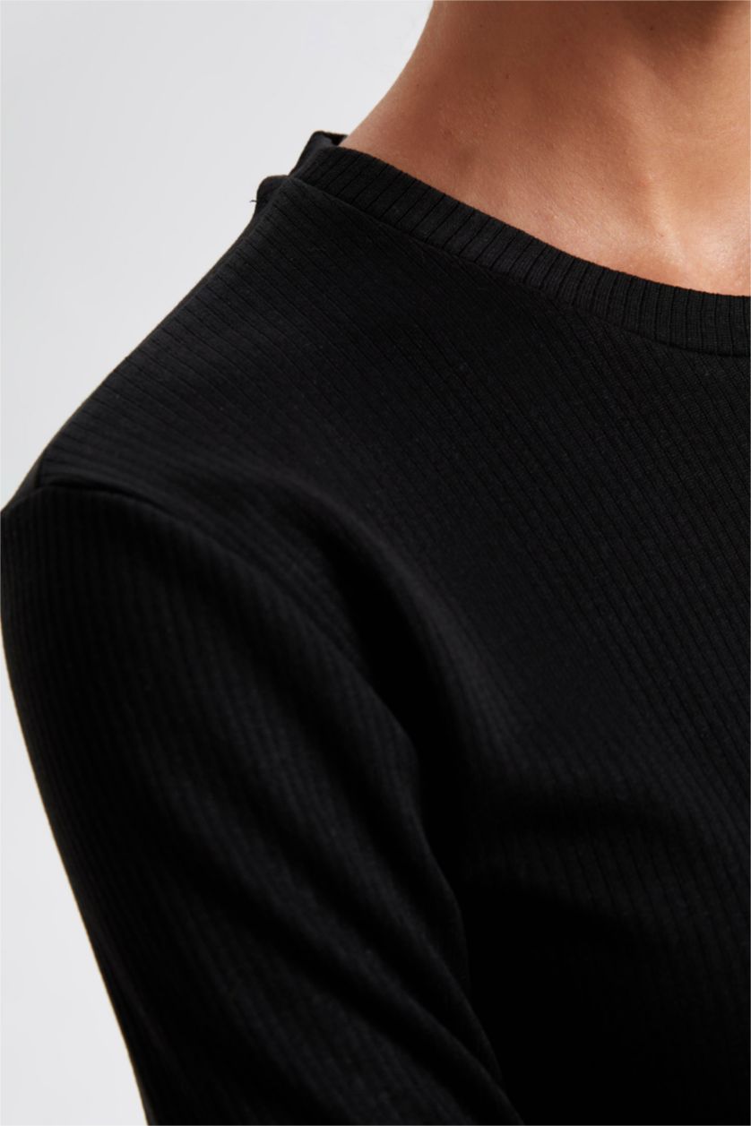 FEMME Noir Slim Fit Thermal Knitted Tops
