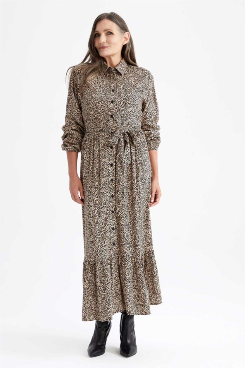Kadın Açık Bej Gömlek Yaka Leopar Desenli Maxi Uzun Kollu Elbise