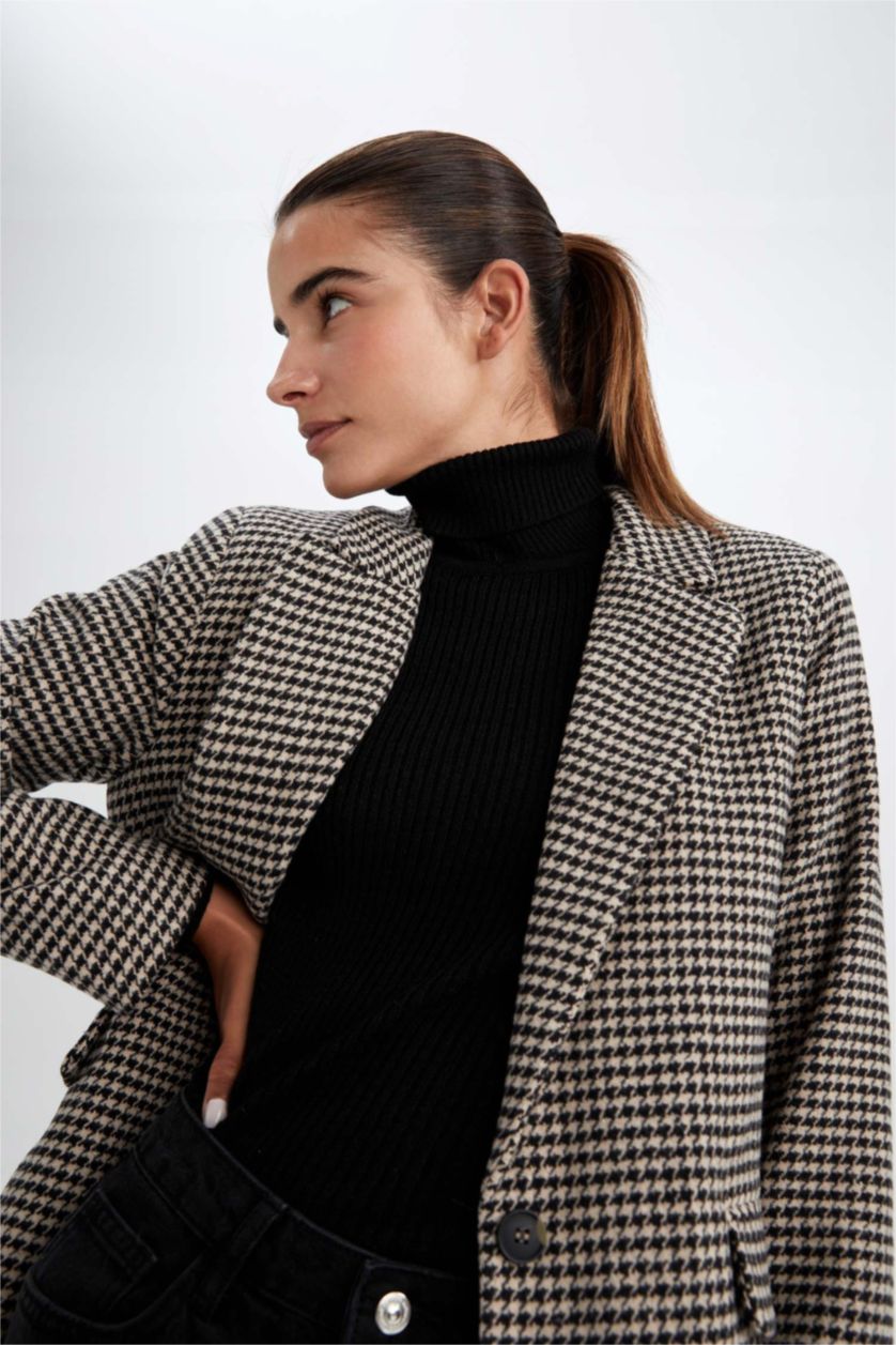 Kadın Bej Regular Fıt Yün Görünümlü Blazer Ceket