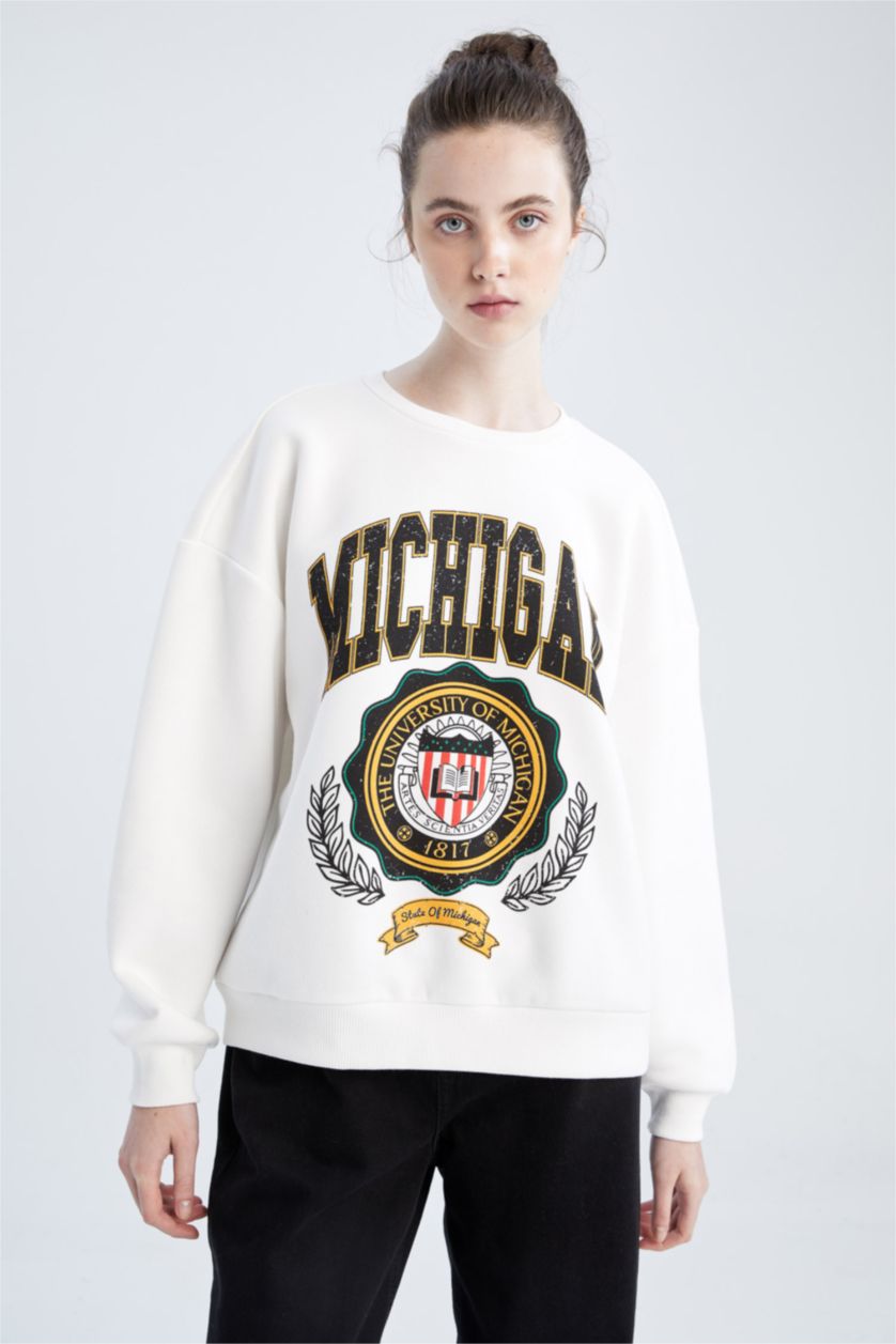 نساء بيج فاتح سويت شيرت أوفر سايز بياقة مستديرة