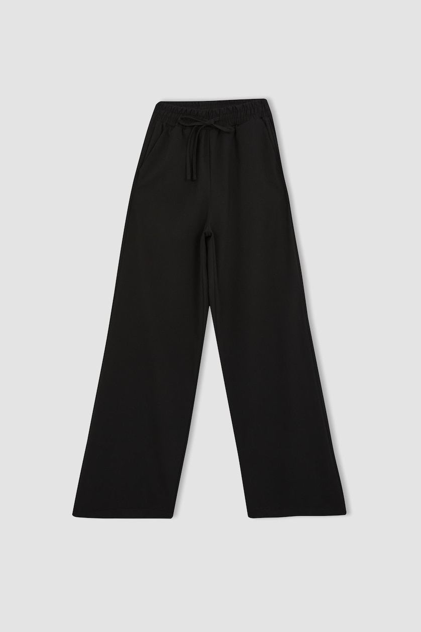 Woman Black Wide Leg Trousers