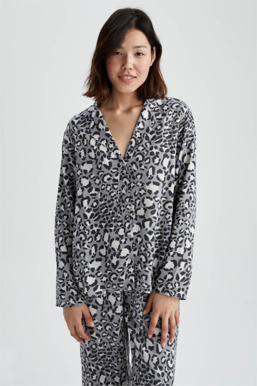 نساء رمادي بلوزة قصة عادية بياقة قميص