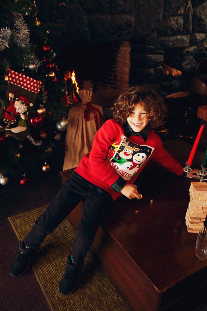 Erkek Çocuk - Genç Erkek Kırmızı Erkek Çocuk Yılbaşı Temalı Bisiklet Yaka Sweatshirt