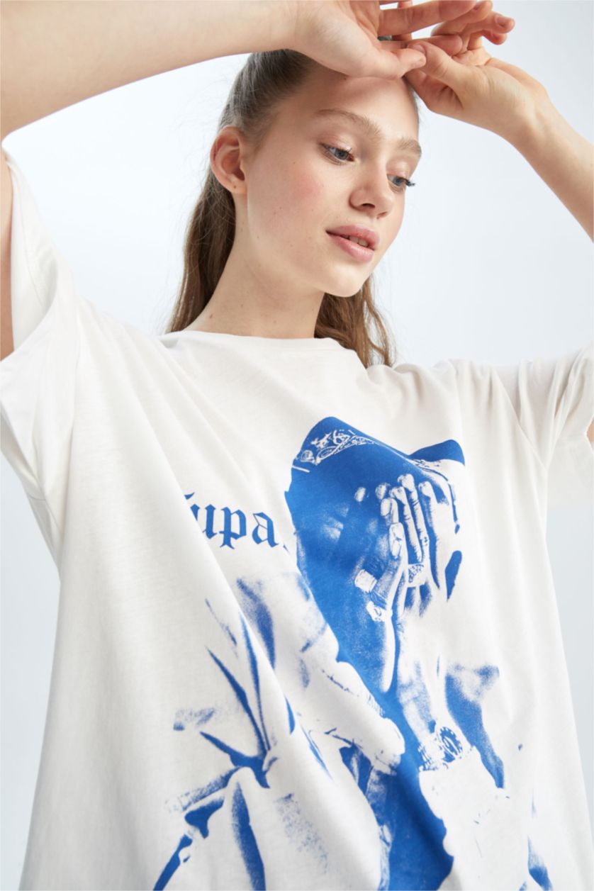 WOMAN White Coool Tupac Shakur Licensed Oversize Fit Short Sleeve T-Shirt