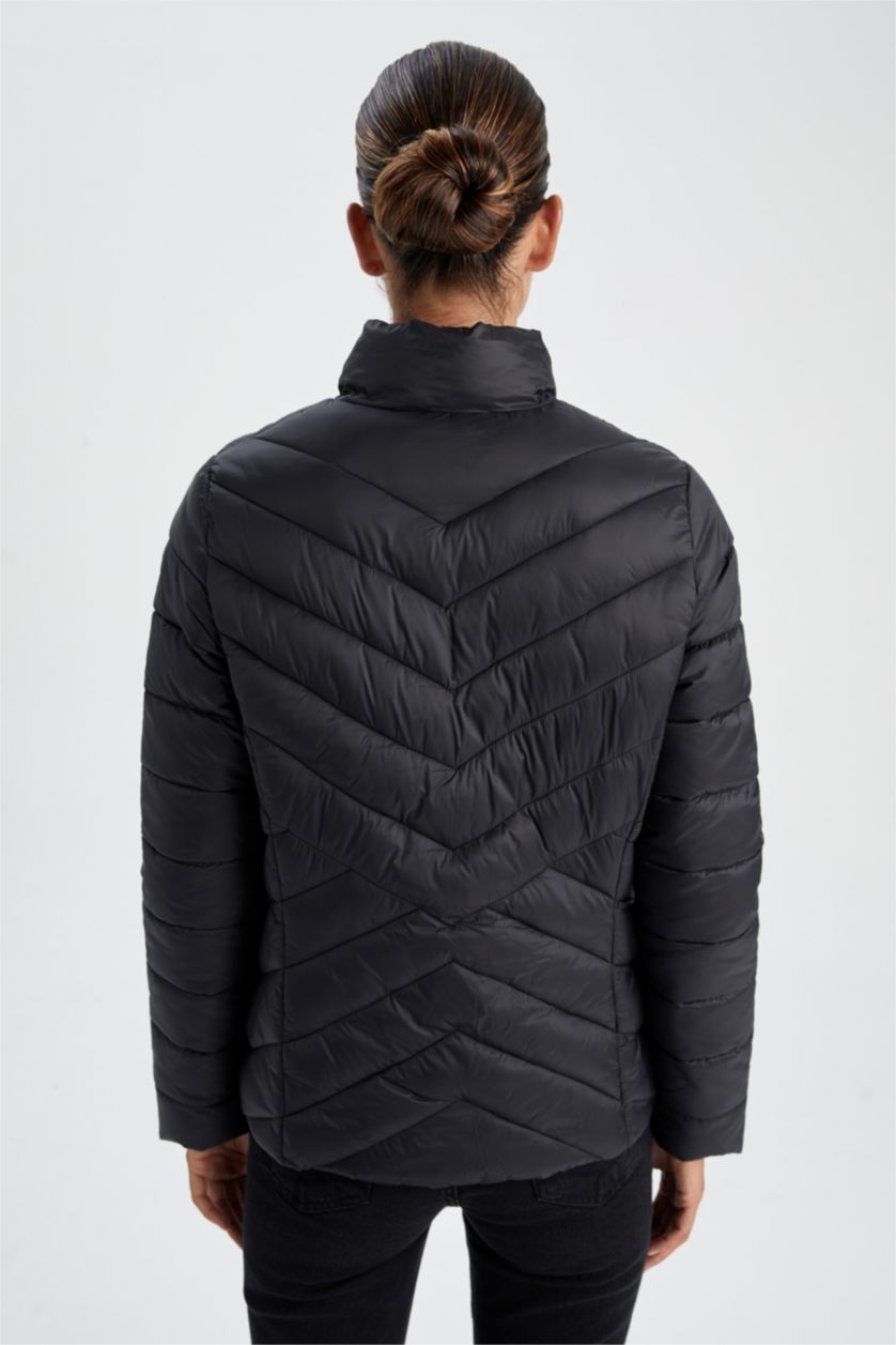 WOMAN Black Water Repellent Basic Inflatable Jacket