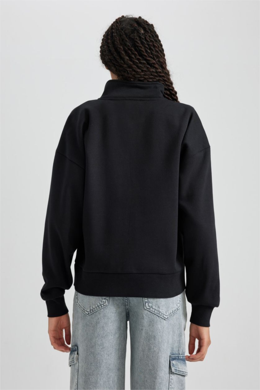 WOMAN Black Regular Fit Half Zipper Long Sleeve Reversible Thick Fabric Sweatshirt