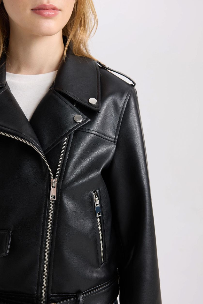Kadın Siyah Su Geçirmez Crop Biker Ceket Suni Deri Kruvaze Yaka Fermuarlı Cepli Kemerli Mevsimlik