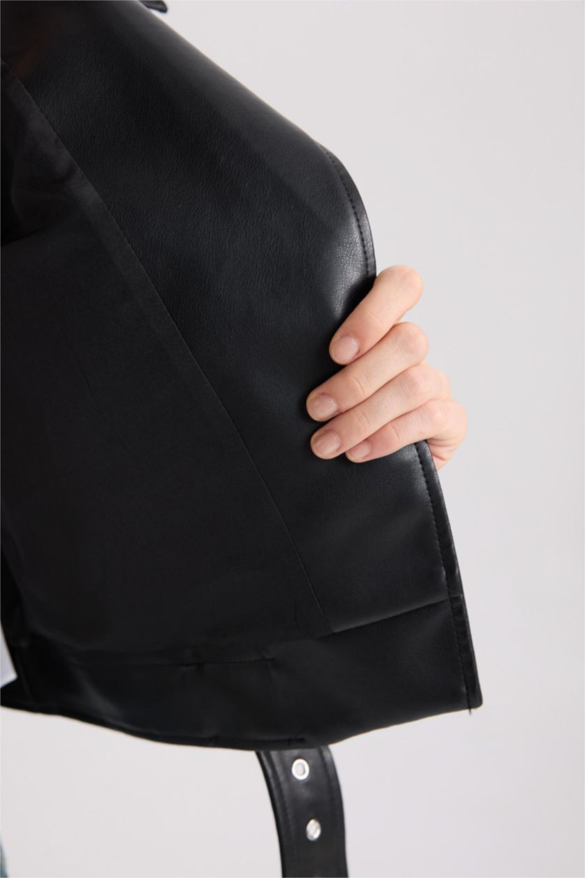 Kadın Siyah Su Geçirmez Crop Biker Ceket Suni Deri Kruvaze Yaka Fermuarlı Cepli Kemerli Mevsimlik