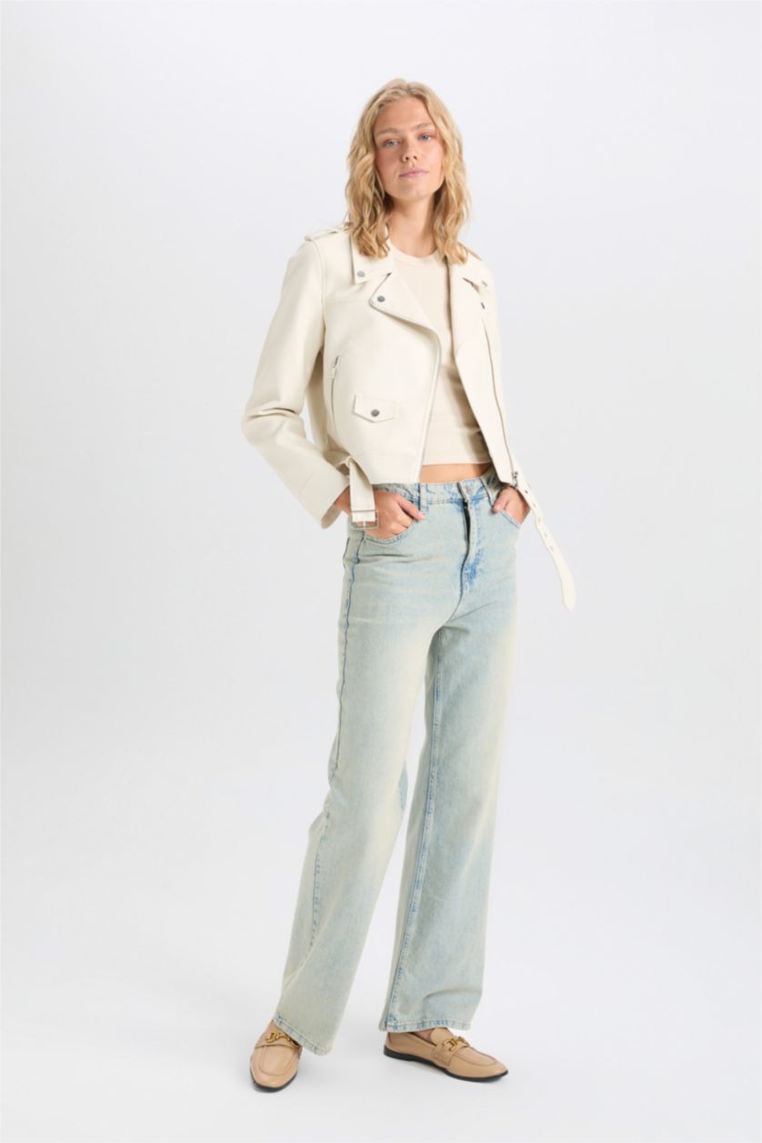 Kadın Ekru Su Geçirmez Crop Biker Ceket Suni Deri Kruvaze Yaka Fermuarlı Cepli Kemerli Mevsimlik