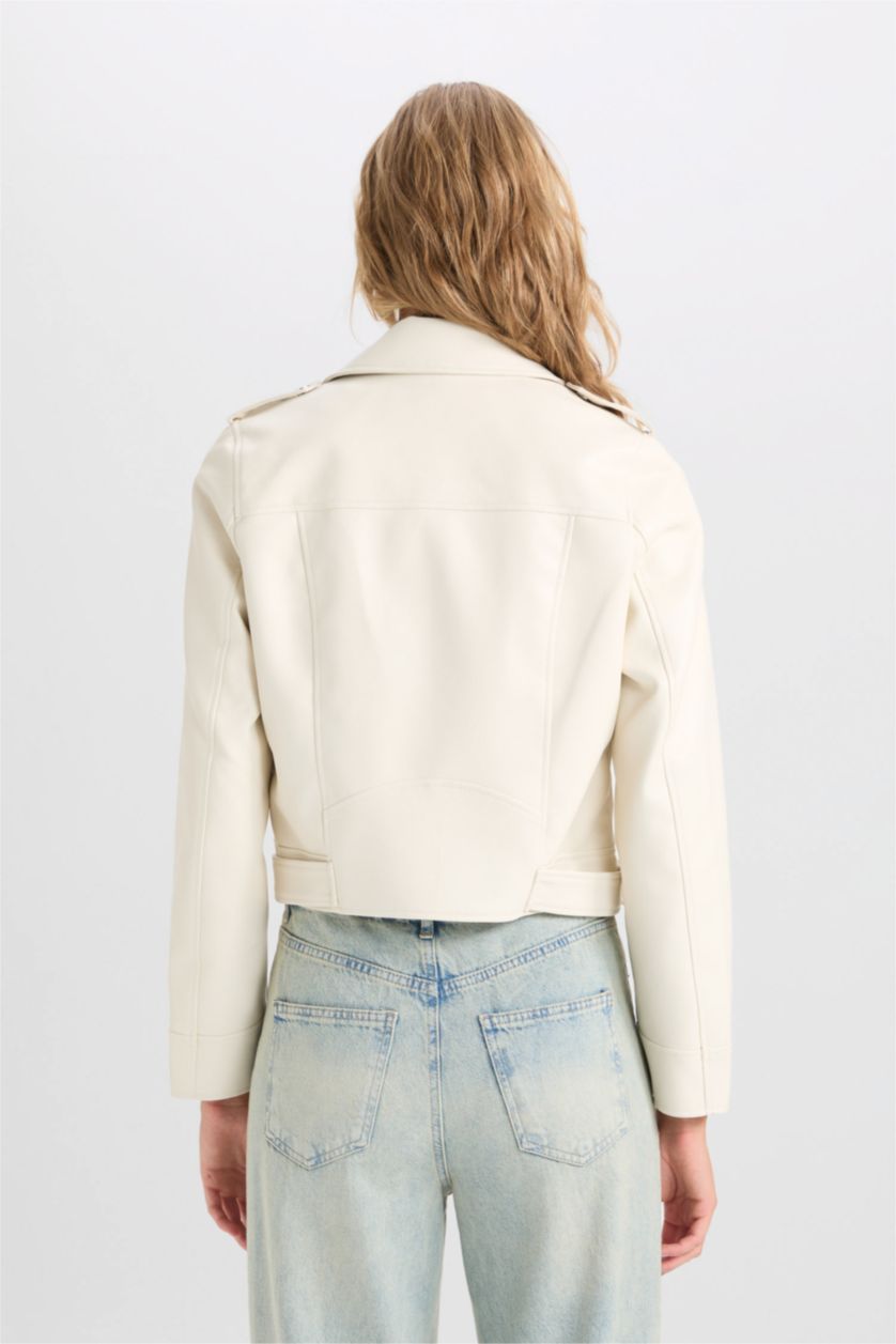 Kadın Ekru Su Geçirmez Crop Biker Ceket Suni Deri Kruvaze Yaka Fermuarlı Cepli Kemerli Mevsimlik