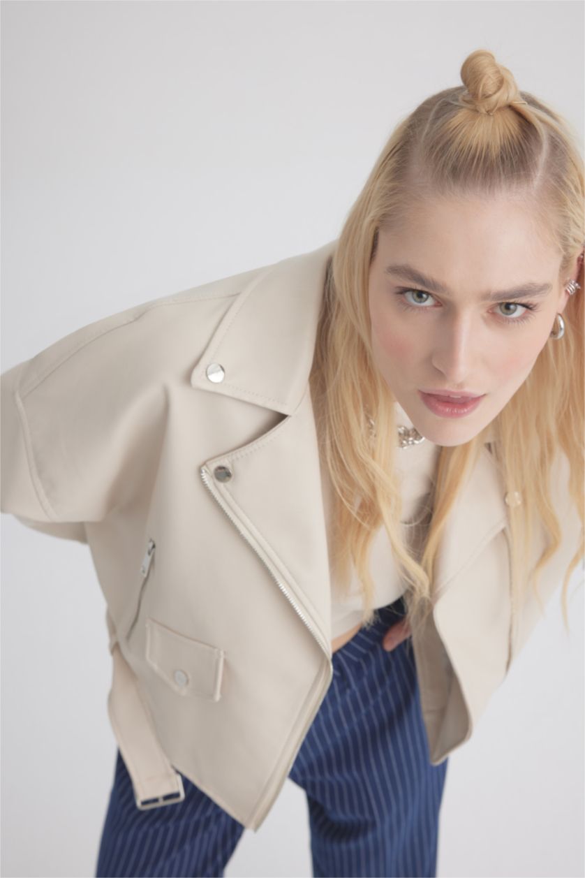 نساء بيج فاتح Faux Leather Jacket