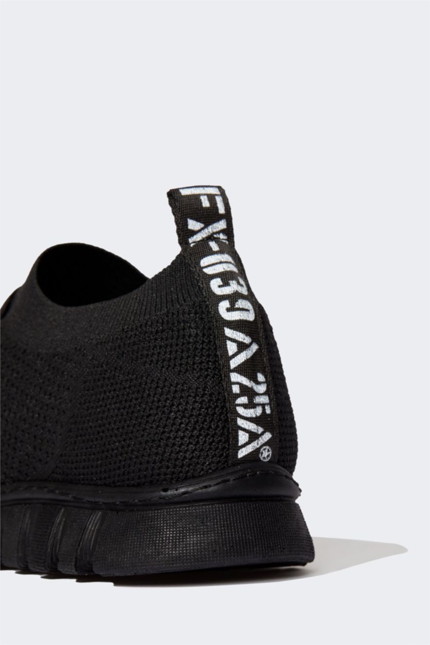 WOMAN Black Woman Serrated Sole Sport shoes