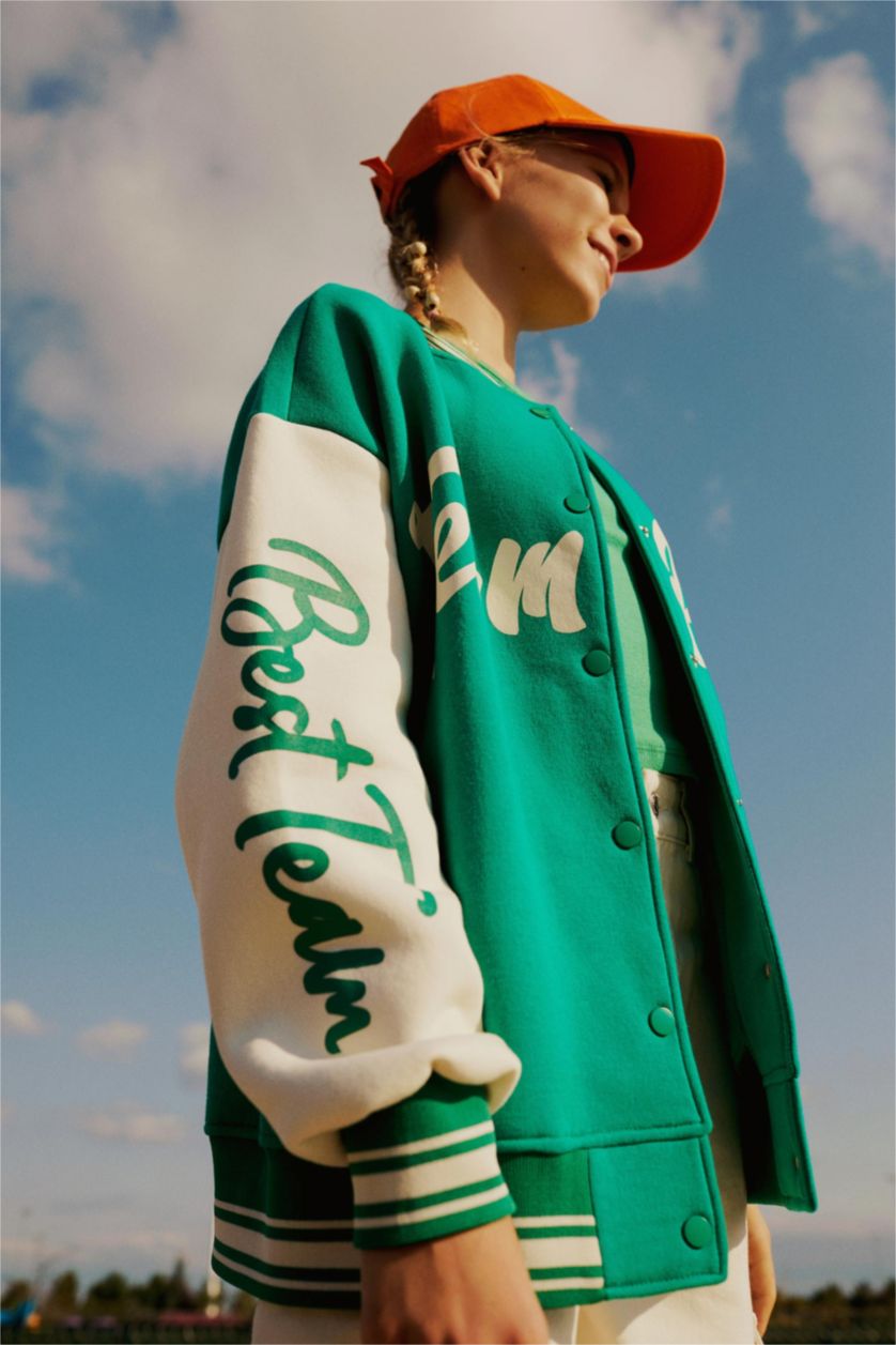 WOMAN Green Cool Printed Regular Fit Crew Neck Thick Fabric Bomber Jacket