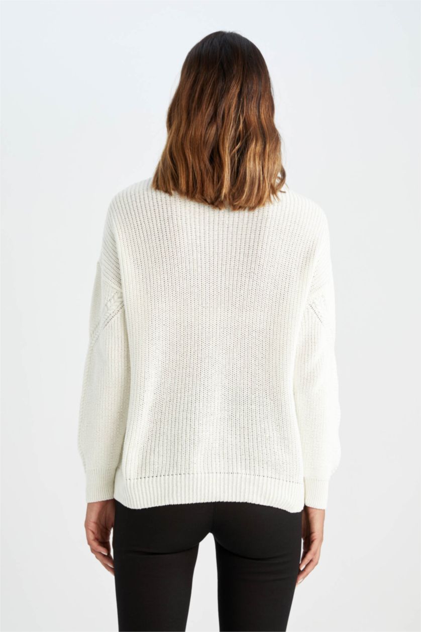 WOMAN Ecru Regular Fit Crew Neck Thessaloniki Fabric Sweater