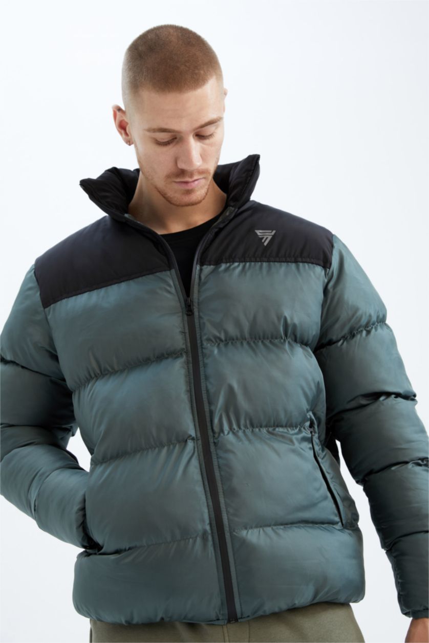 Erkek Yeşil Su İtici Rüzgar Geçirmez DeFactoFit Oversize Fit Dik Yaka Mont