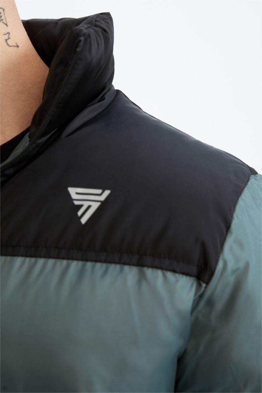 Erkek Yeşil Su İtici Rüzgar Geçirmez DeFactoFit Oversize Fit Dik Yaka Mont