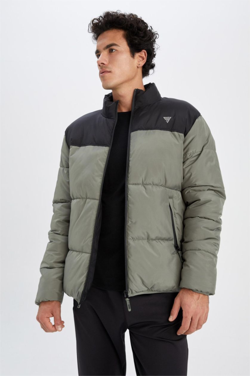 Men Light Khaki Zipper Puffer Jacket