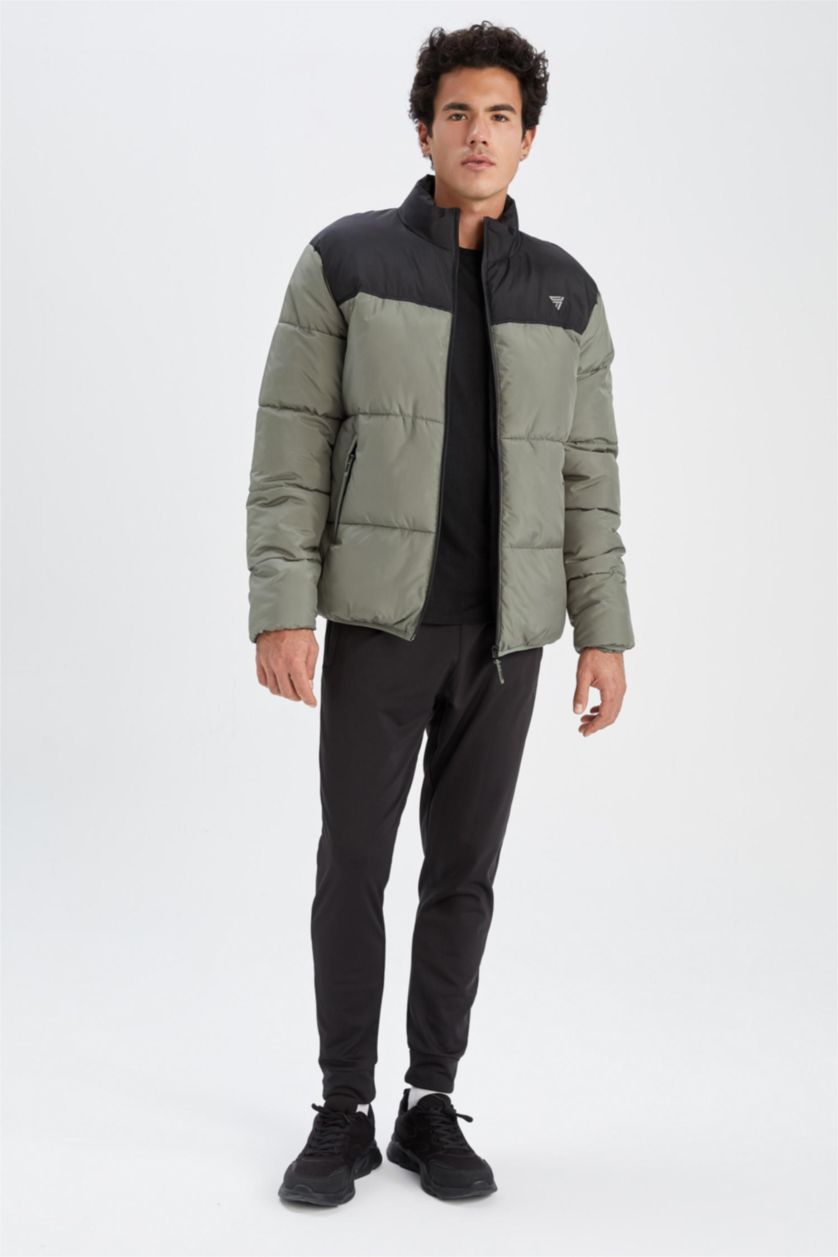 Men Light Khaki Zipper Puffer Jacket