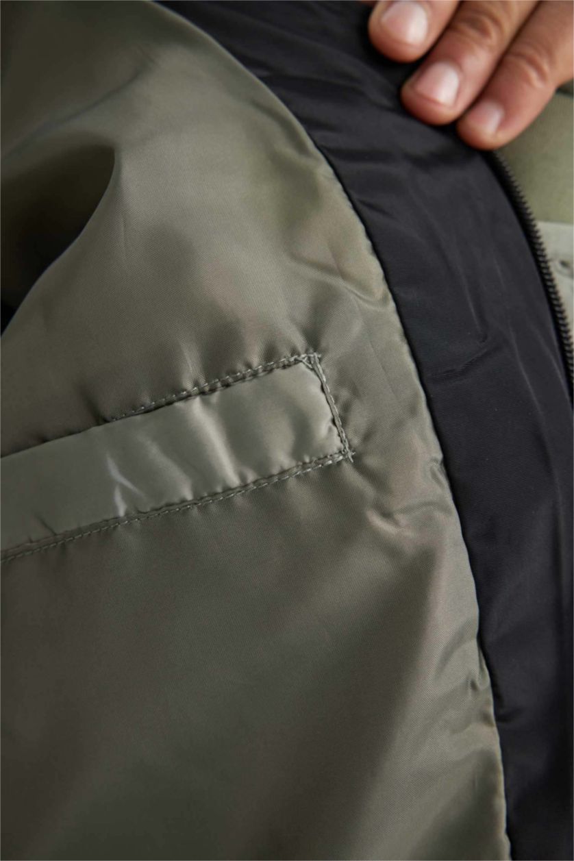رجال كاكي Water Repellent Zipper Puffer Jacket