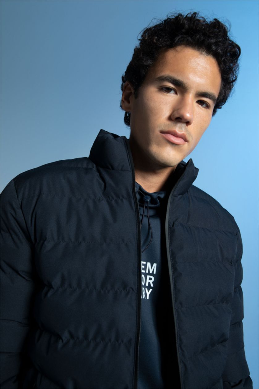 MAN NAVY Puffer Jacket