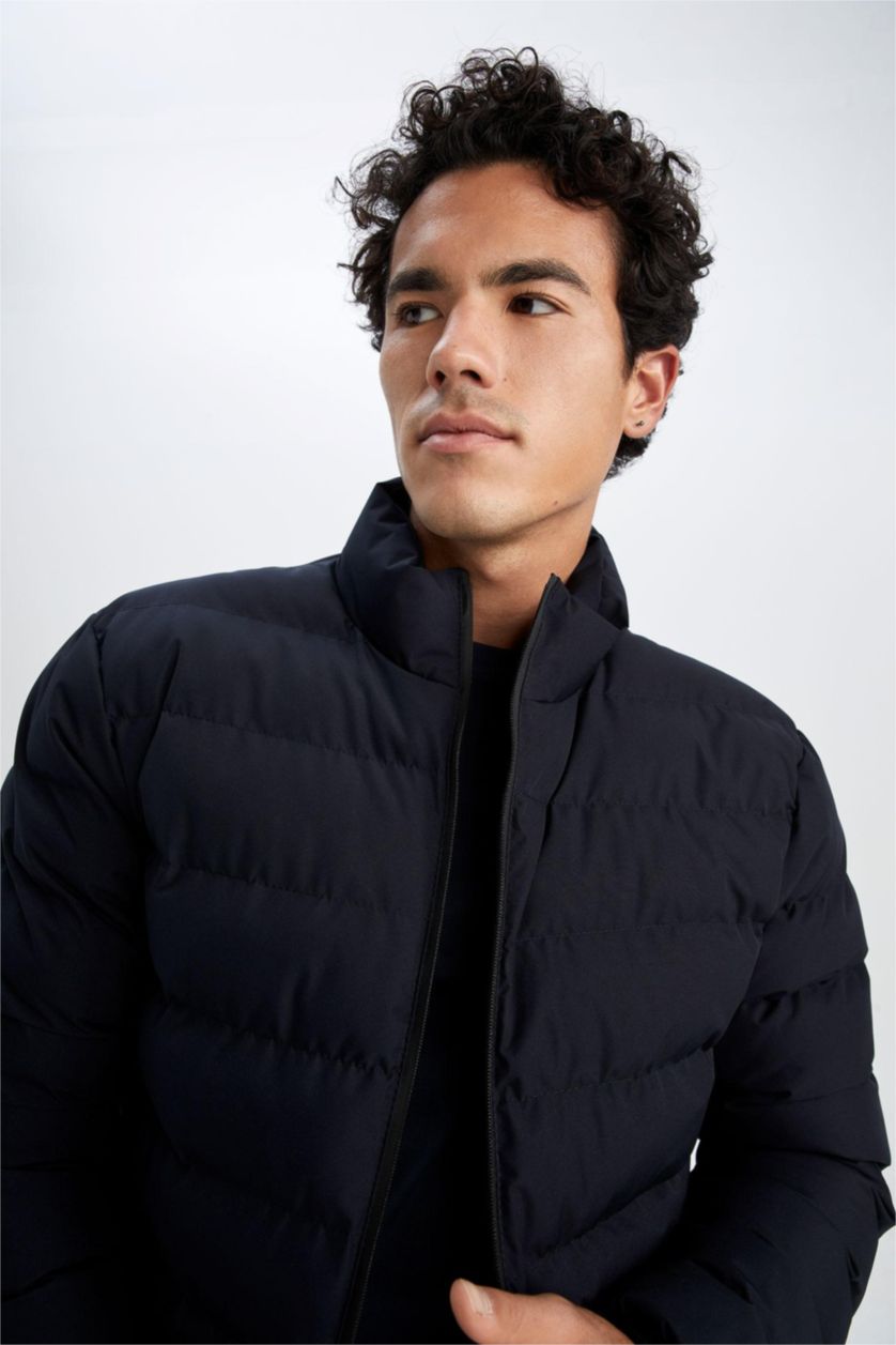 MAN NAVY Puffer Jacket