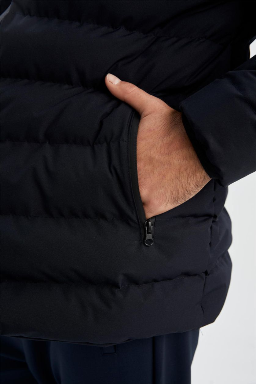 MAN NAVY Puffer Jacket
