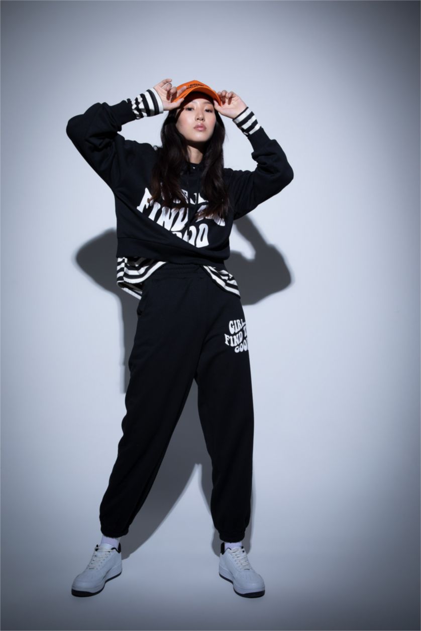 WOMAN Black Loose Fit Thick Sweatshirt Fabric Trousers