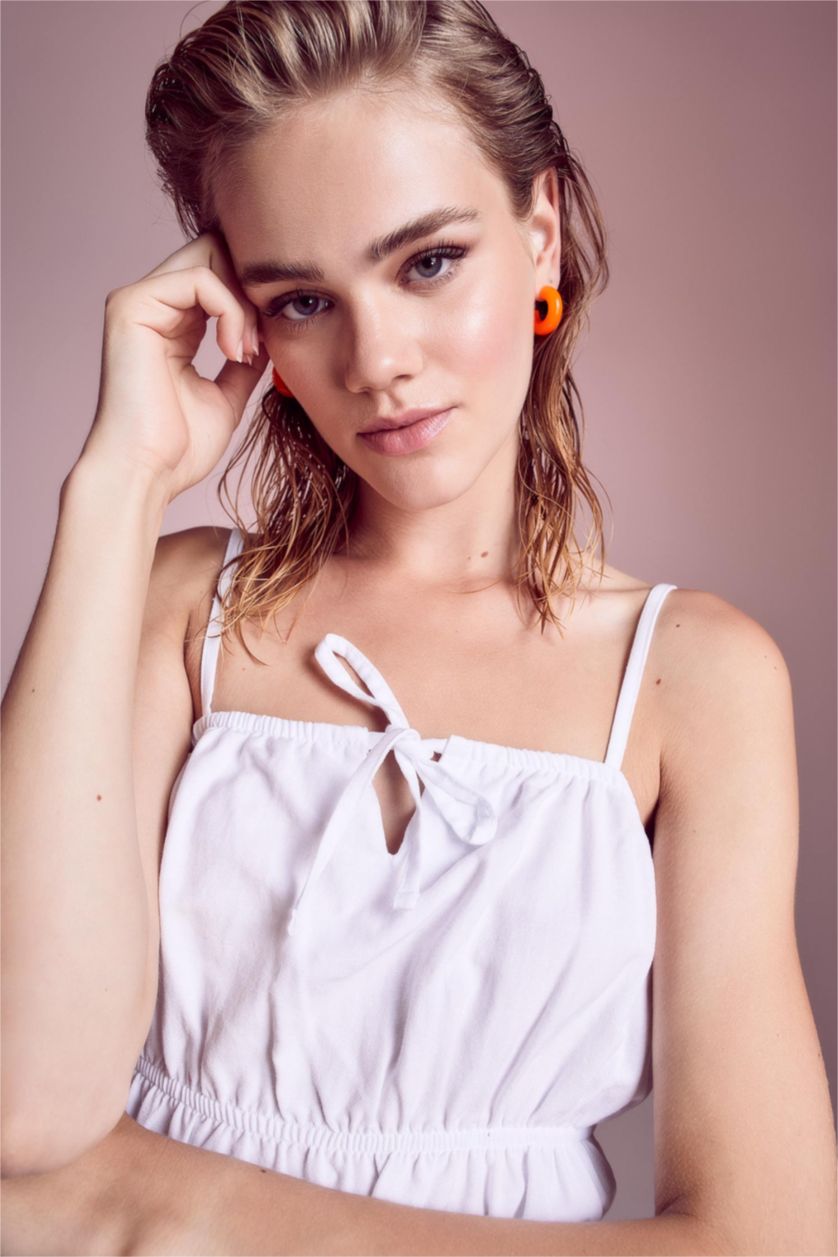 حريمي أبيض فستان قصير نص كم بقصة A بحمالات