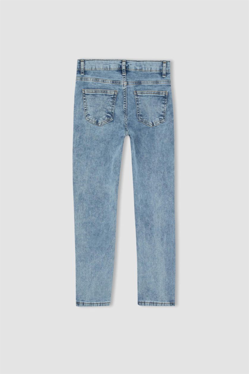 أولاد أزرق فاتح بنطلون جينز ولادي سليم فيت