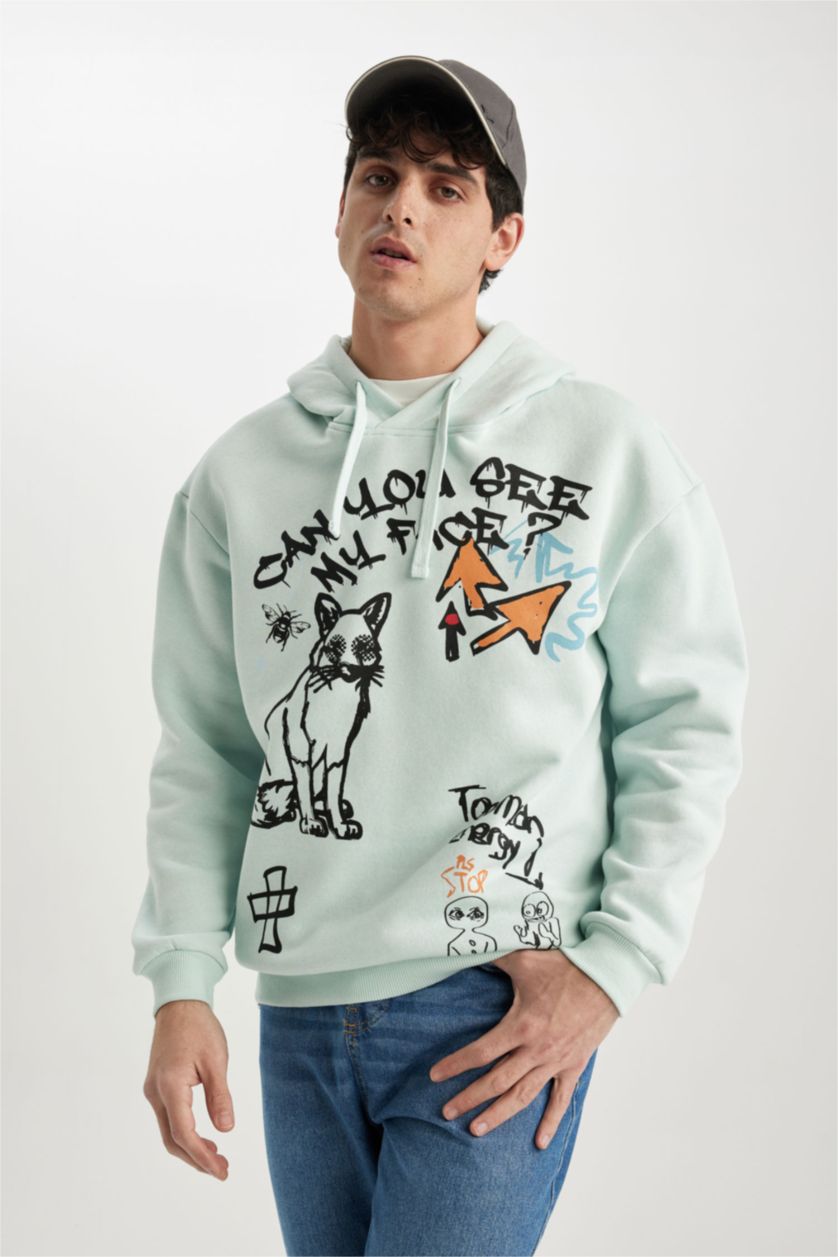 رجال أزرق فاتح سويت شيرت مطبوع أوفر سايز بغطاء للرأس