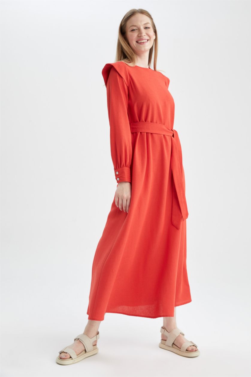 FEMME Rouge Robe ceinturée à manches longues et col rond coupe classique