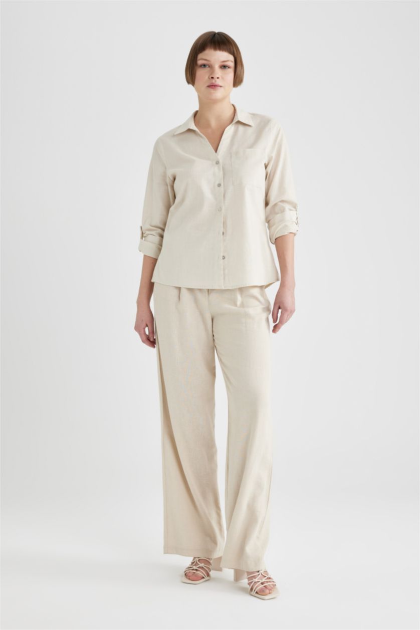 FEMME Beige Chemise Coupe Régulière à Col V Manches Longues