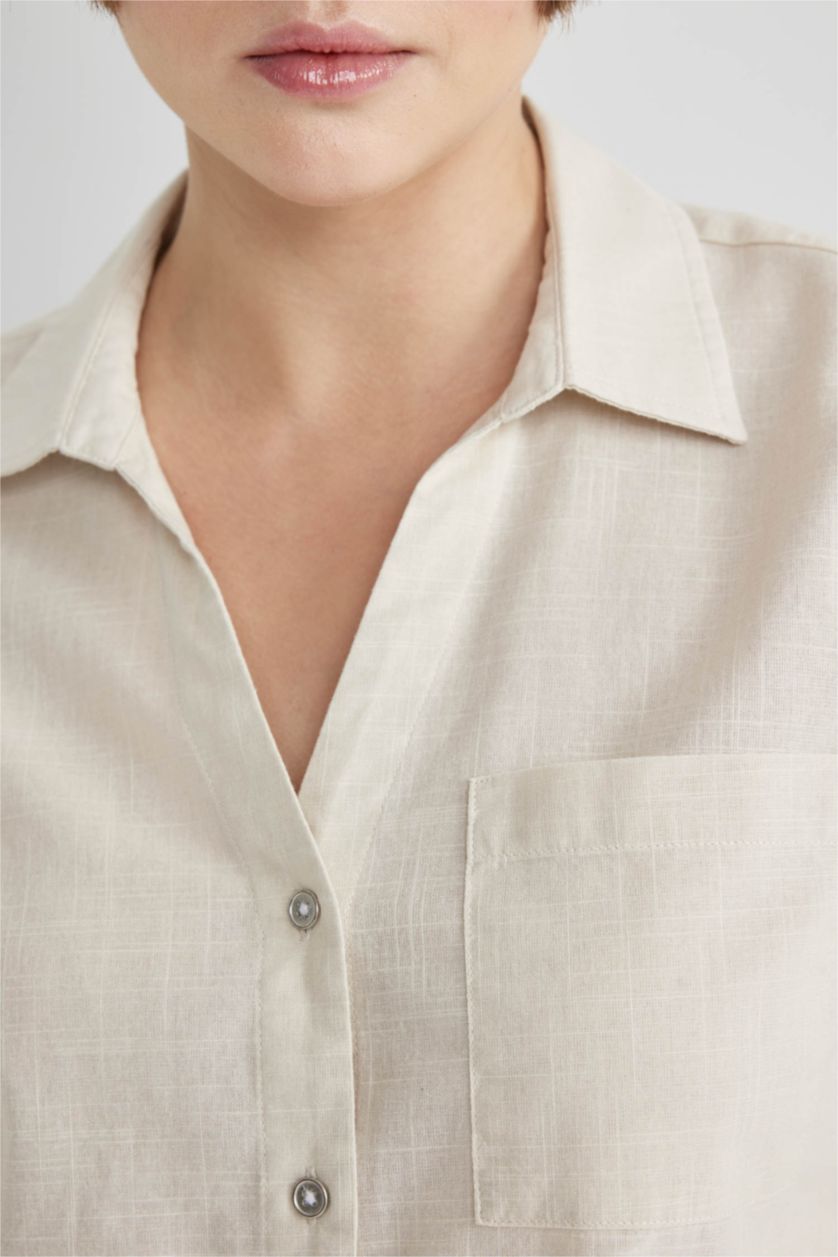 FEMME Beige Chemise Coupe Régulière à Col V Manches Longues