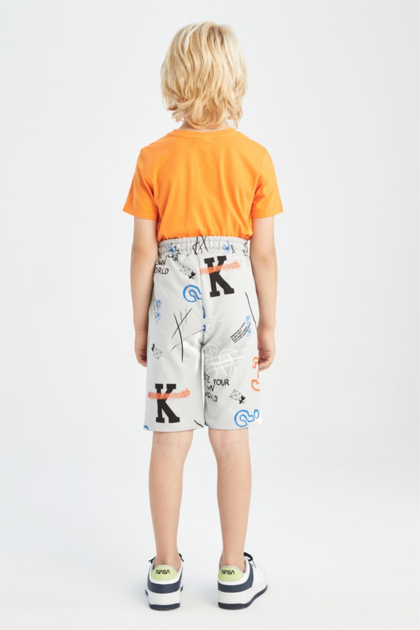 BOYS & TEENS Light Grey شورت قماش رقيق قصة عادية