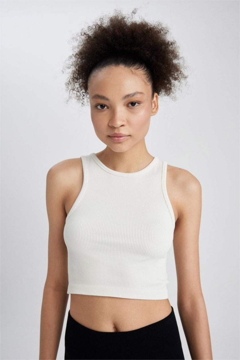 نساء اللون الحجري أندر شيرت بدون خياطة بدون أكمام من DeFactoFit