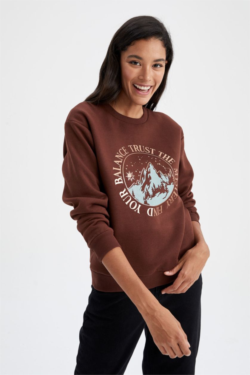 FEMME Marron Sweat-shirt à manches longues en tissu fin imprimé à col rond et coupe décontractée