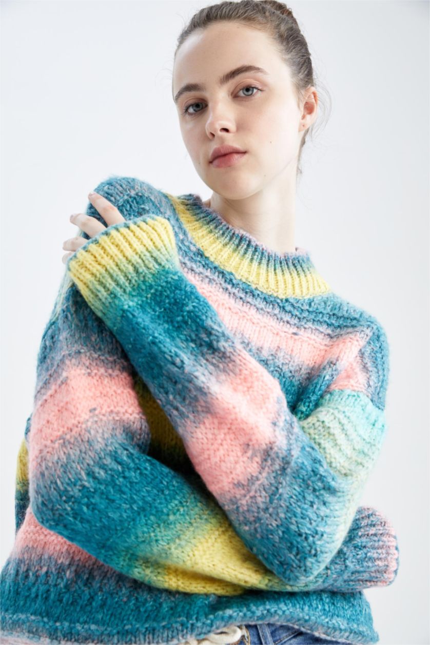 Kadın Mavi Oversıze Yarım Balıkçı Yaka Kazak