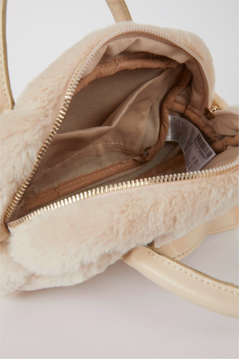 نساء بيج Plush Hand Bag
