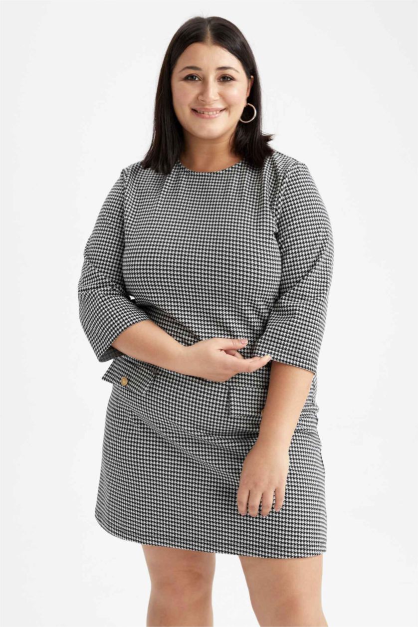 نساء بيج فاتح فستان ميدي كاروهات نص كم قصة A مقاس كبير