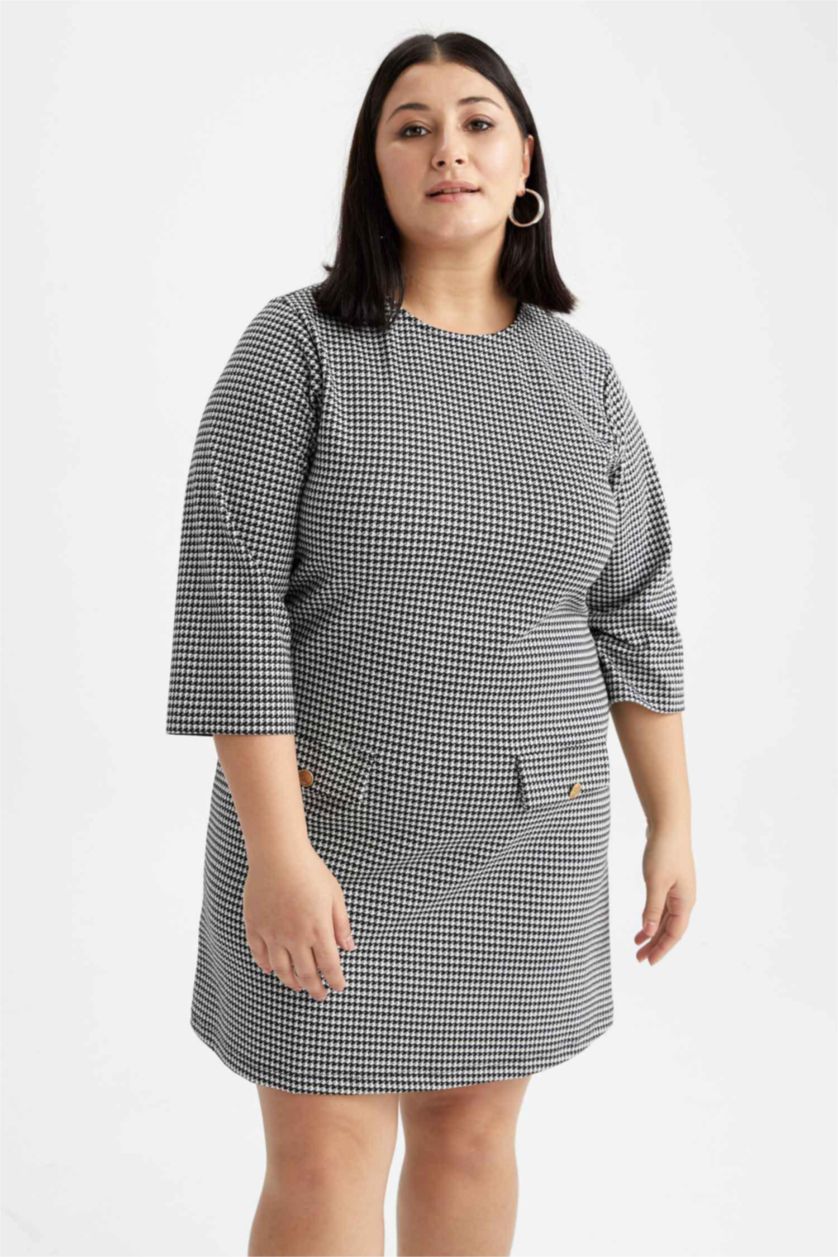 نساء بيج فاتح فستان ميدي كاروهات نص كم قصة A مقاس كبير