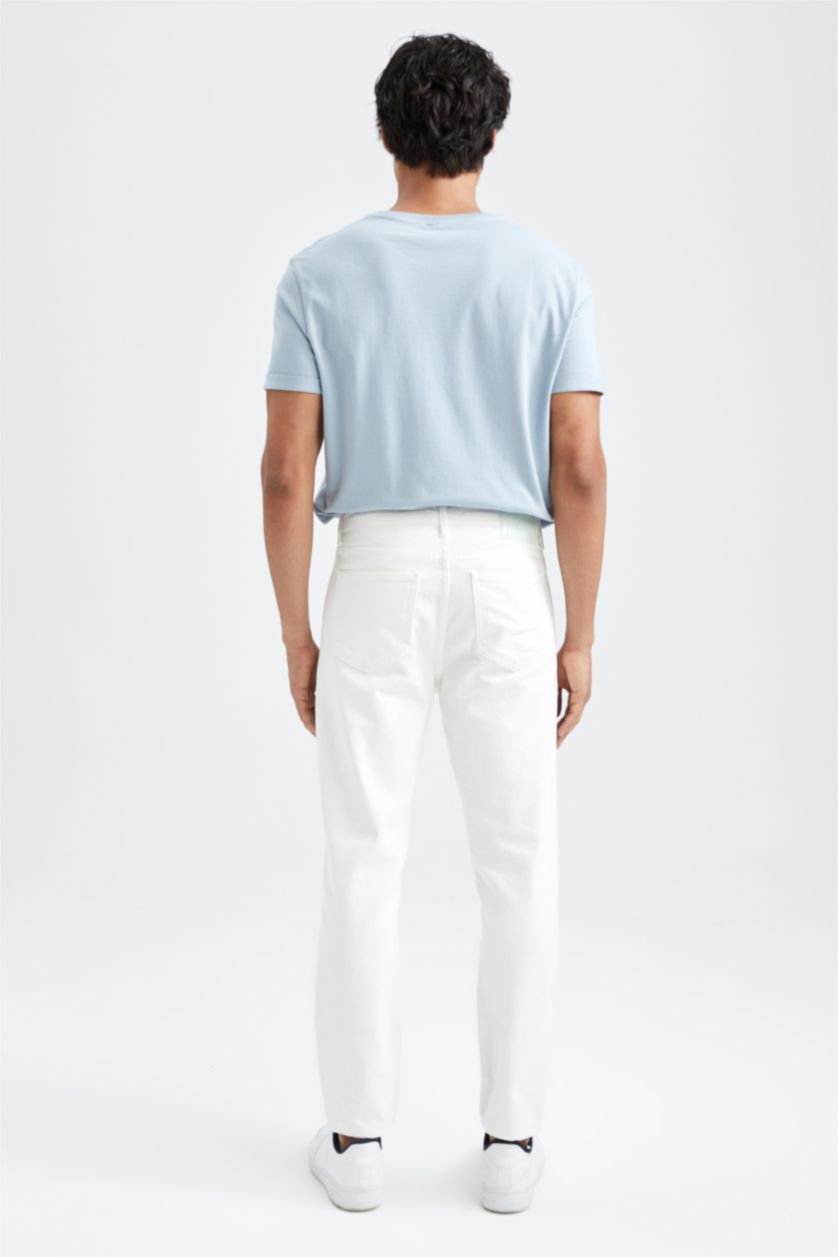 رجالي أبيض بنطلون جينز 90’S سليم فيت