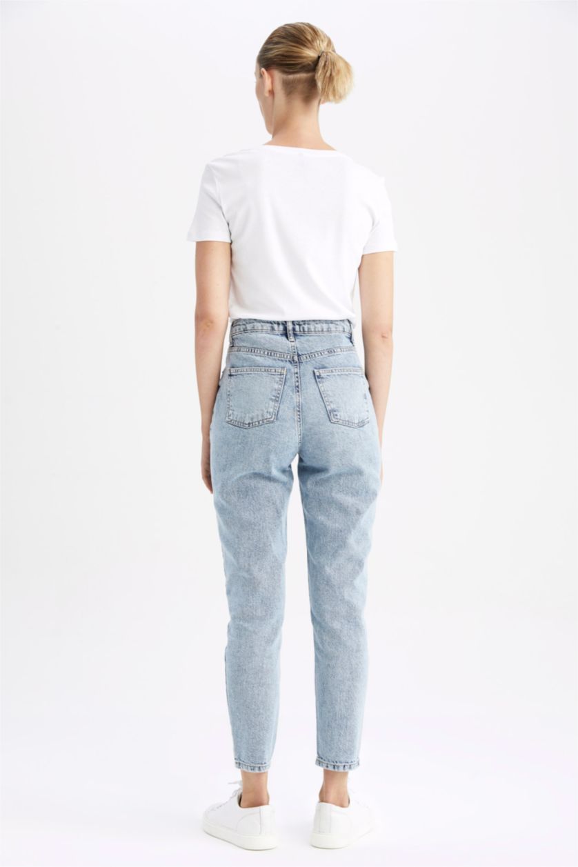 Woman Blue Mom Fit Denim Trousers